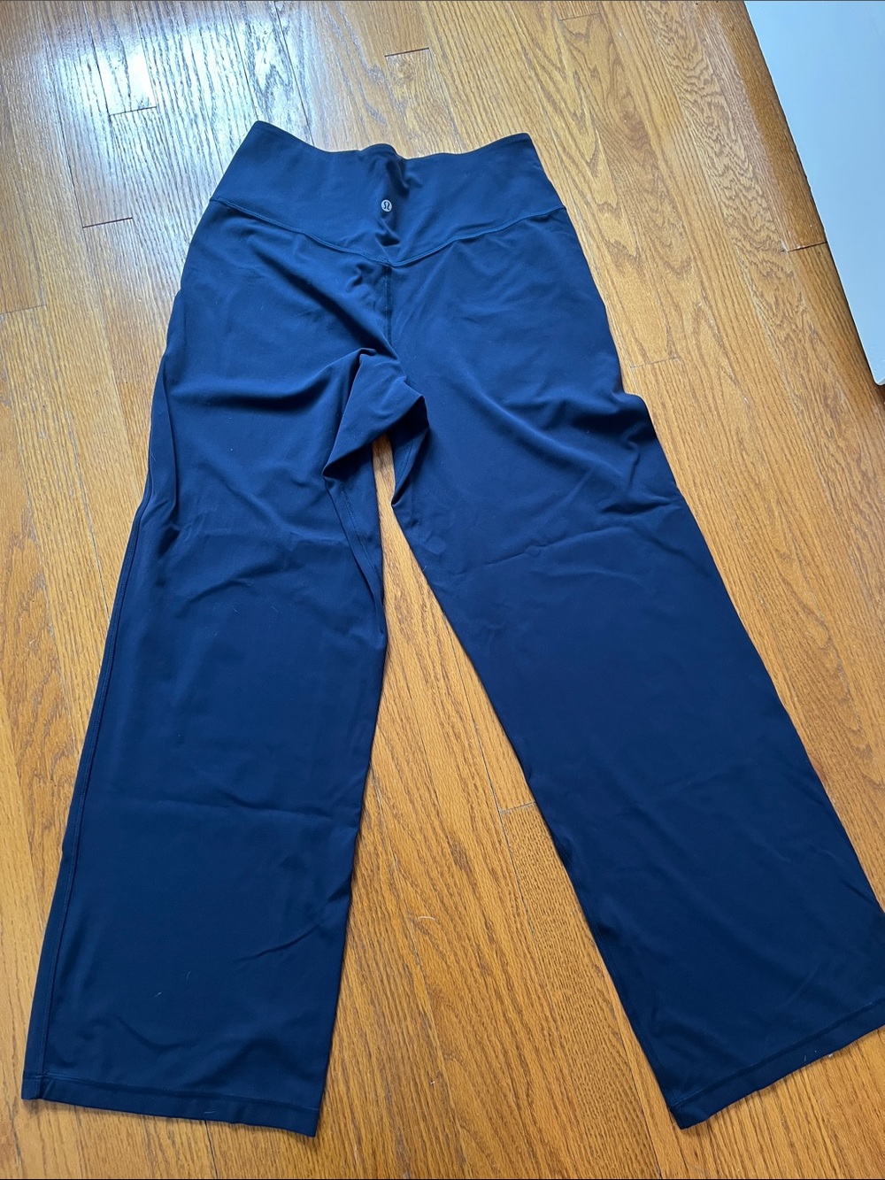 lululemon athletica Wide-Leg Pants in Deep Navy with Pockets